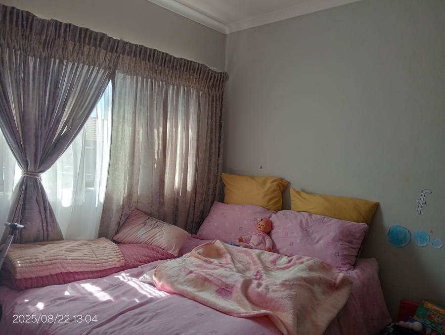 To Let 2 Bedroom Property for Rent in Waterval East North West